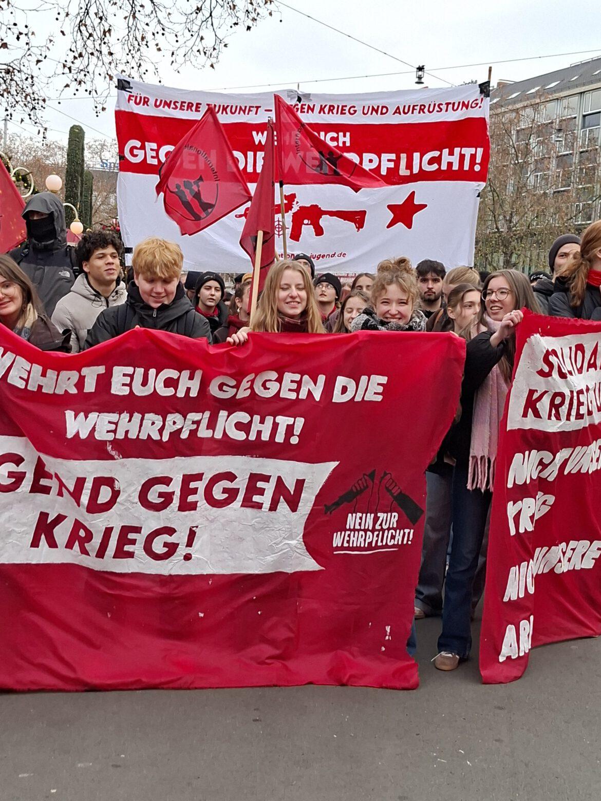 Bundesweiter Schulstreik wegen Wehrdienstreform in Hannover Bild Cumali Yagmur